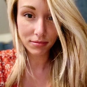 Meet your Posher, Corine